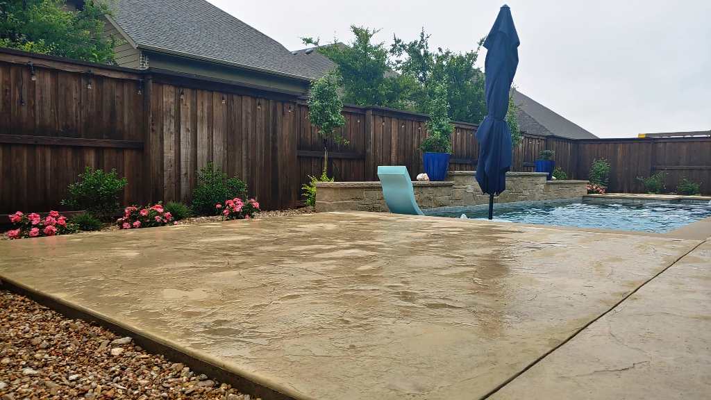 Pool Landscaping Tips and Ideas